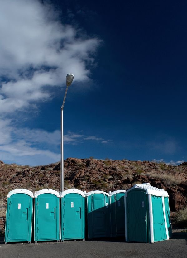 luxury porta potty rental midwest